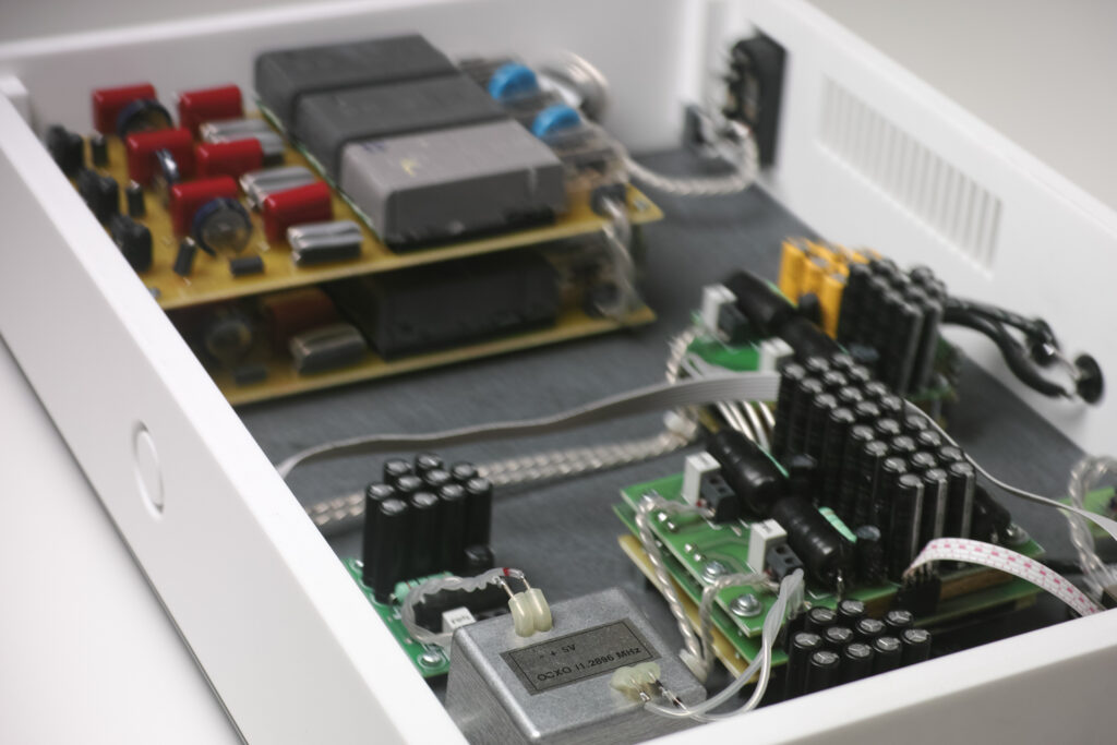 streamer DAC in